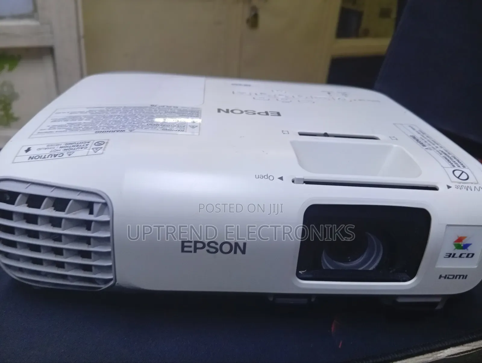  Epson X20 – Bright, Clear Reliable!