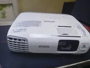 Epson X20 – 2700 Lumens Brightness