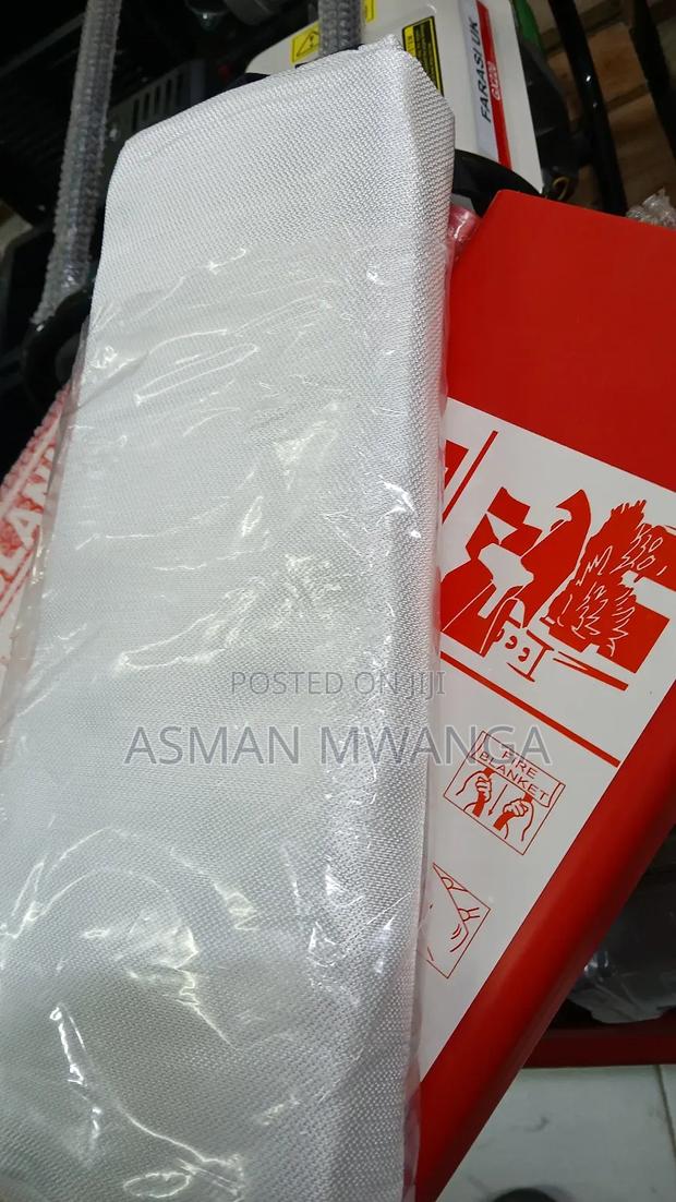 Fire Blanket 1.8m×1.8m - thumbnail 2
