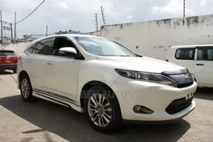 Toyota Harrier 2.0 2014 White