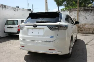 Toyota Harrier 2.0 2014 White