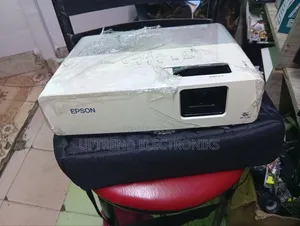 Epson Powerlite 83 – 2200 Lumens Brightness