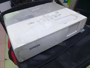 High-Clarity Epson Powerlite 83 Projector!