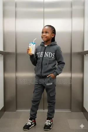 2pc Kids Tracksuits Thick Warm Material Perfect for All Weathers