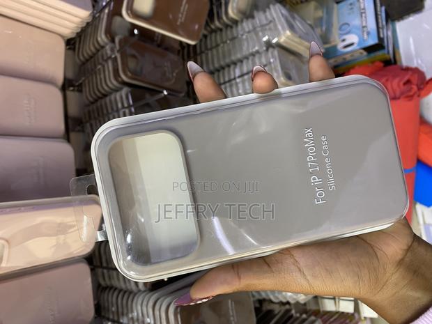 Narto iPhone 17 Pro Max Case Liquid Silicone With Microfiber Lining - thumbnail 3