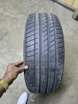 275/45r21 Kapsen Tyre