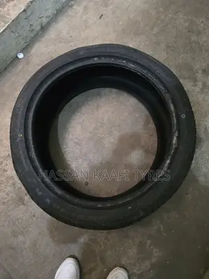 275/40r22 Habilead Tyre