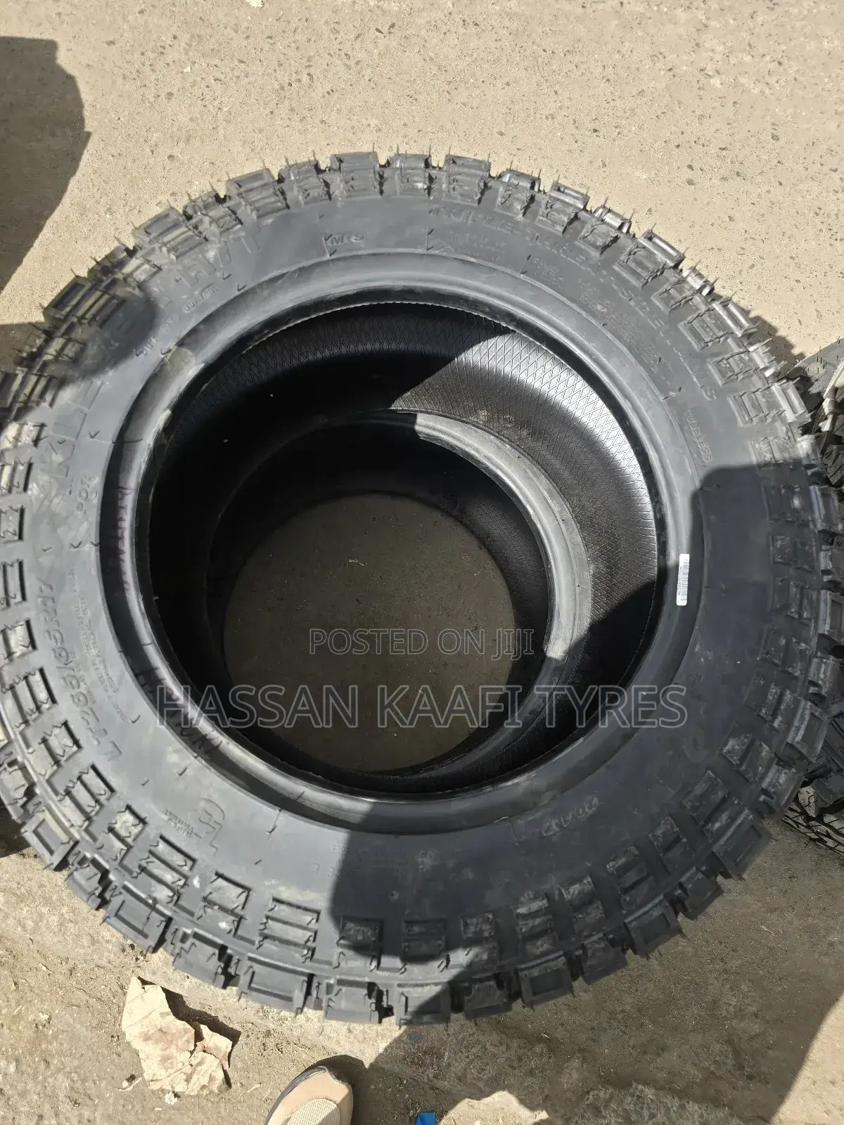 265/65r17 Kenda Tyre