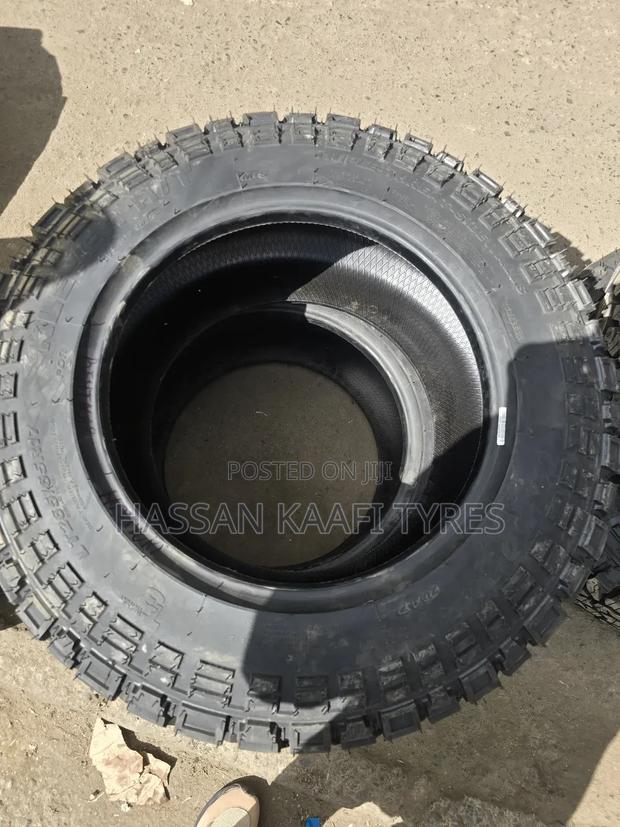265/65r17 Kenda Tyre - thumbnail 3