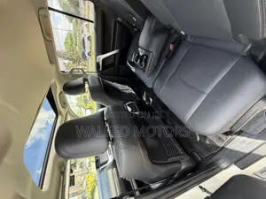 Toyota Land Cruiser Prado 2.8 2019 Pearl