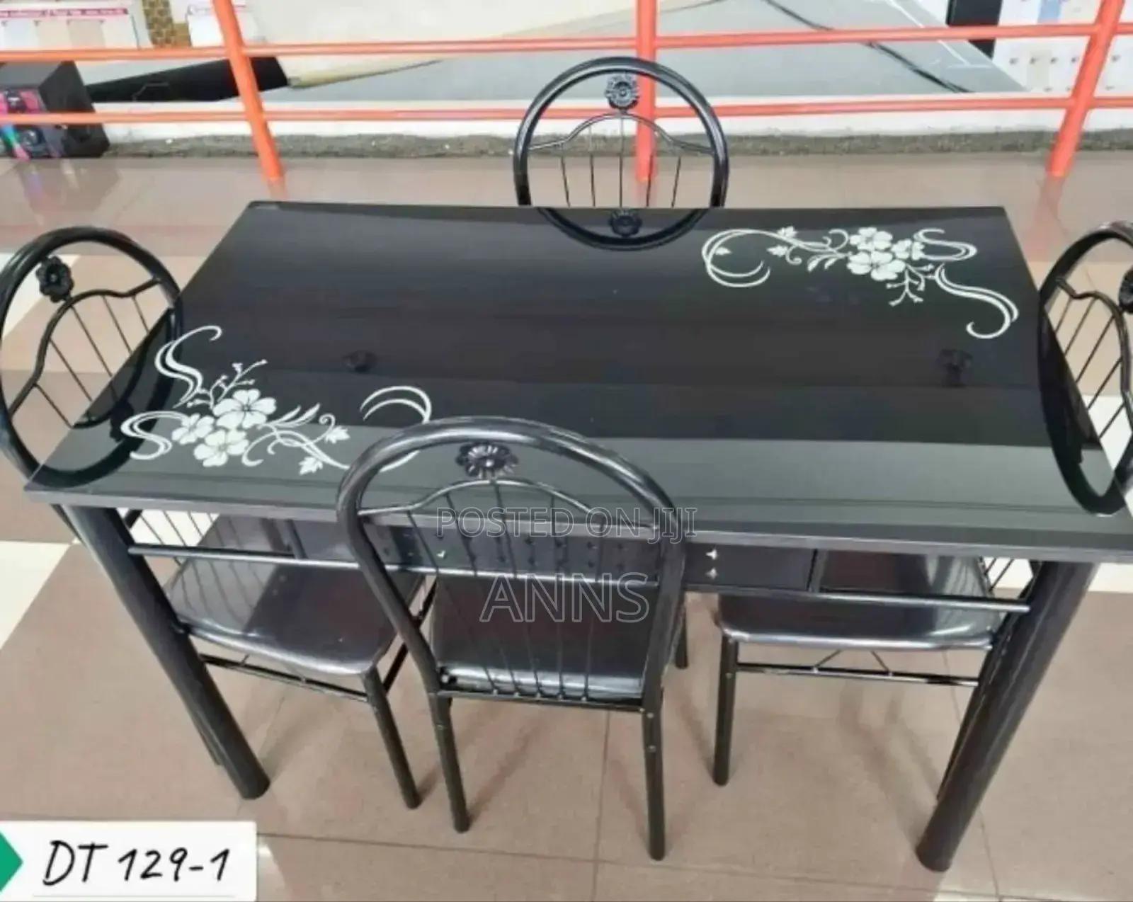 Black 4 Sitter Dinning Table