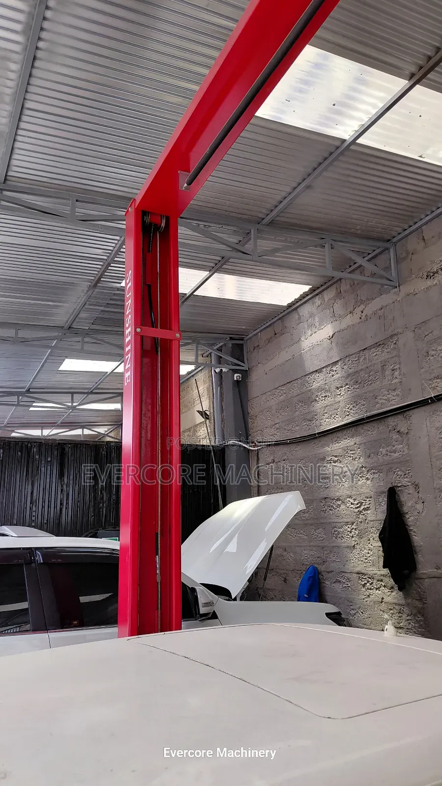 Heavy Duty Sushine Italy Two Post Car Lift Machine 4tonne Capacity