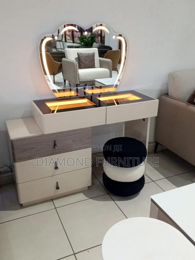 Elegant Led Dressing Table With Storage Ottoman – Modern Design - thumbnail 4