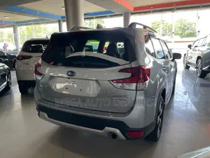 Subaru Forester 2019 Silver