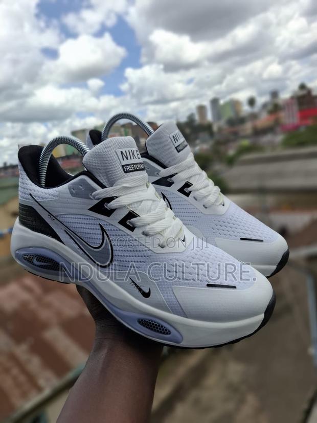 Nike Air Zoom Winflow - thumbnail 2