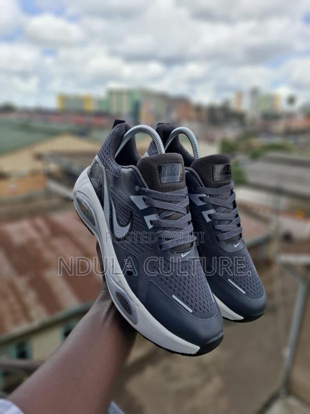 Nike Air Zoom Winflow - thumbnail 3