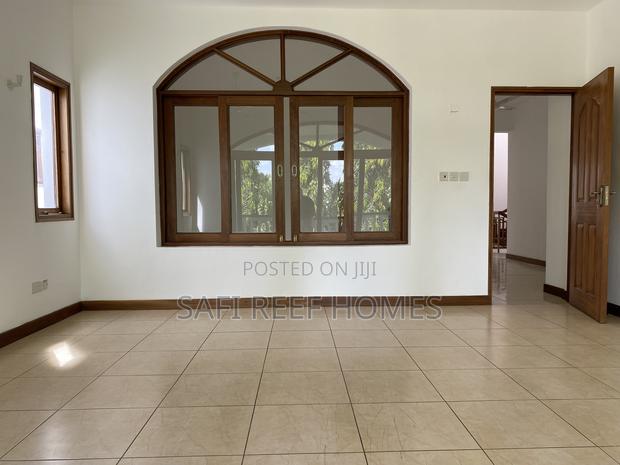 4bdrm Villa in Nyali for sale - thumbnail 17