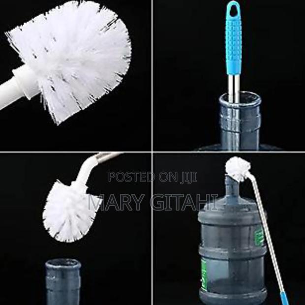 Bent Gallon Bottle Cleaning Brush