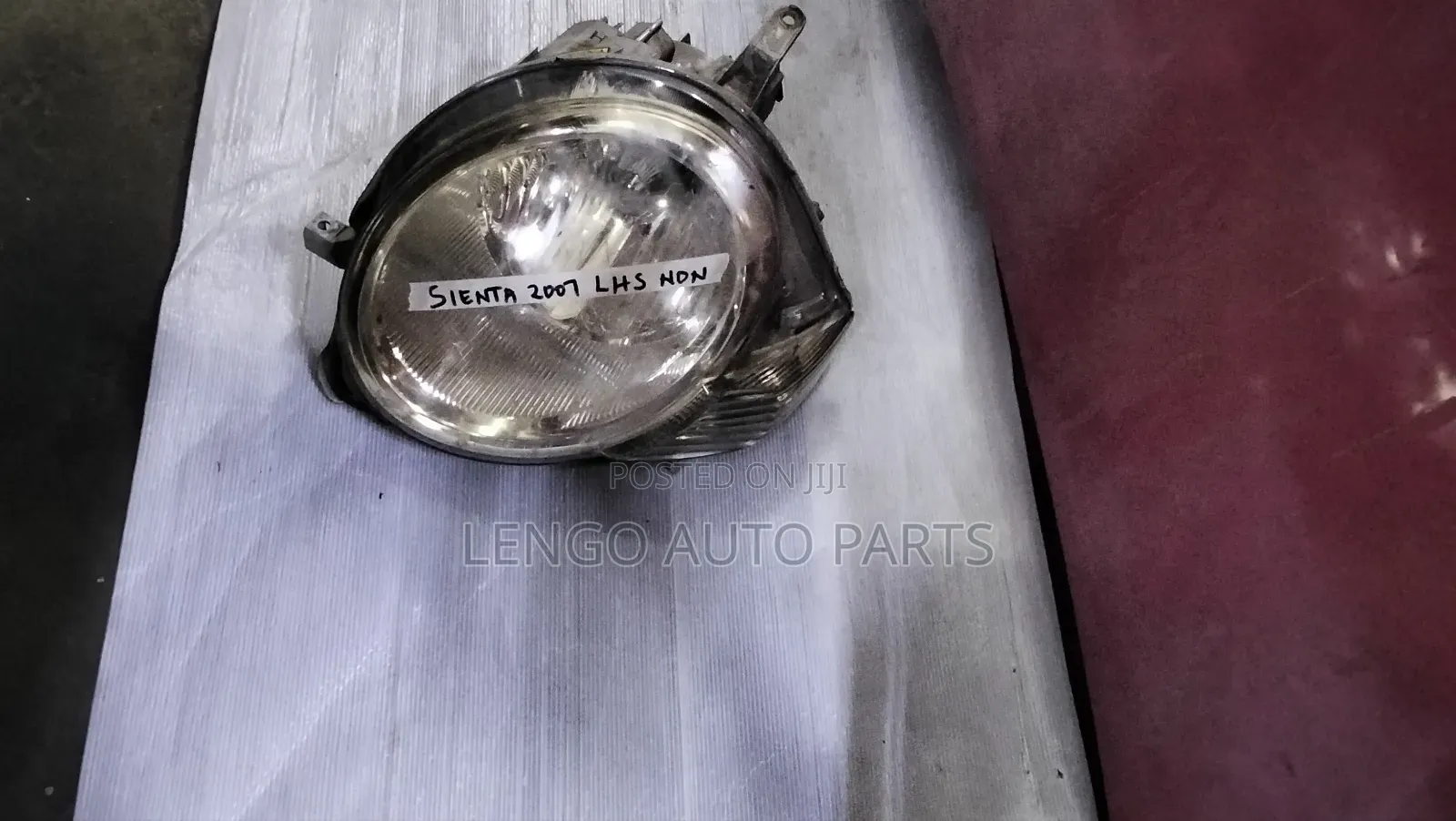 Toyota Sienta Headlight Xenon
