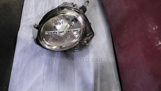Toyota Sienta Headlight Xenon
