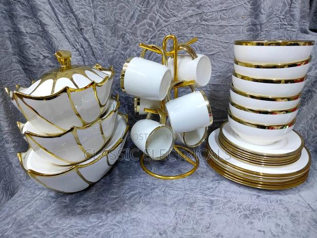 30 PCS Gold Unique Dinner Set - main view