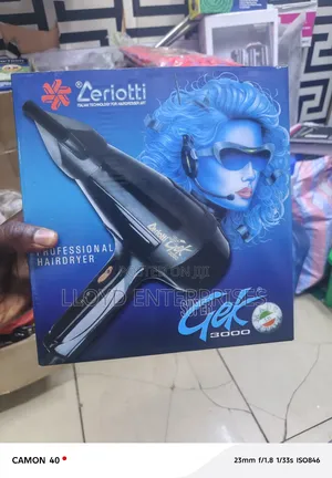 Zeriotti Gek 3000 Blow Dryer