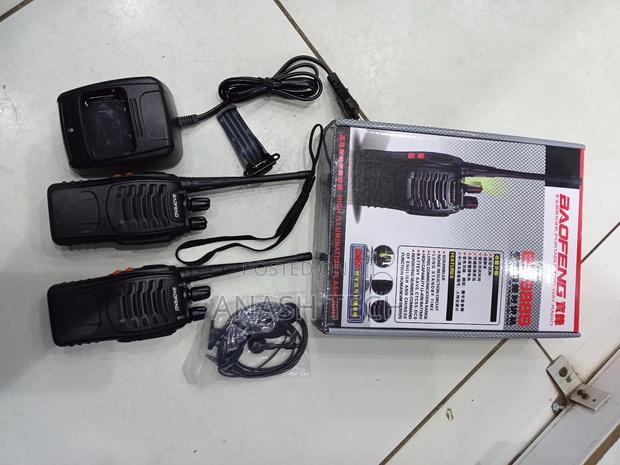 Baofeng Bf-888s Rechargeable 5km Range Portable 2-Way Radio Device