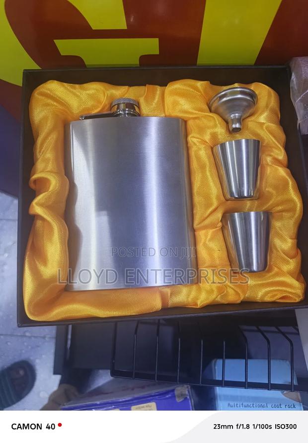 Brandable Hip Whisky Bottle