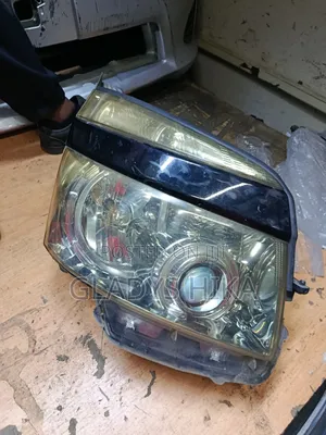 Ex Japan Headlight for Voxy 2008 Xenon on Sale