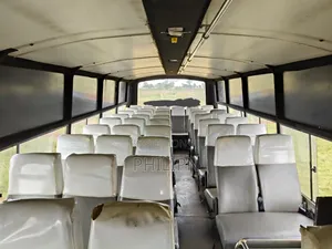 Bus 2017 Beige