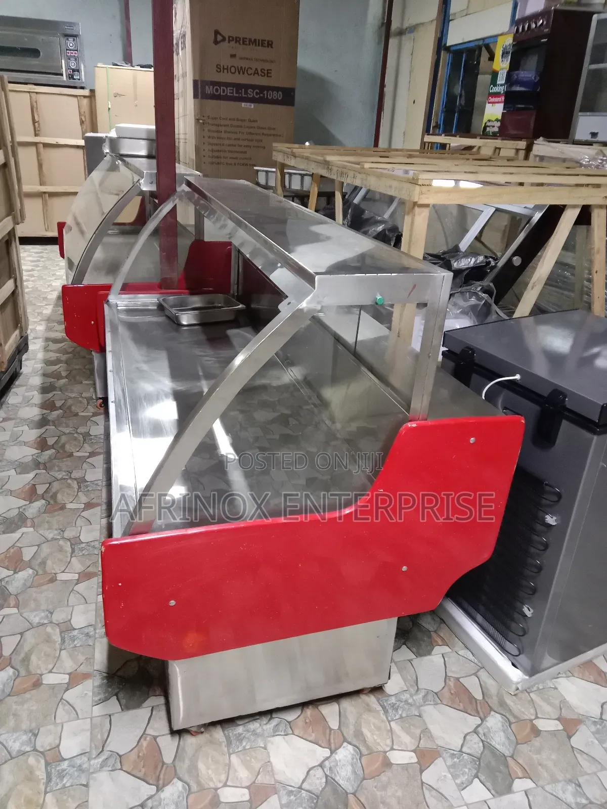 Commercial Meat Chiller – Fresh Storage
Ideal for Butcheries