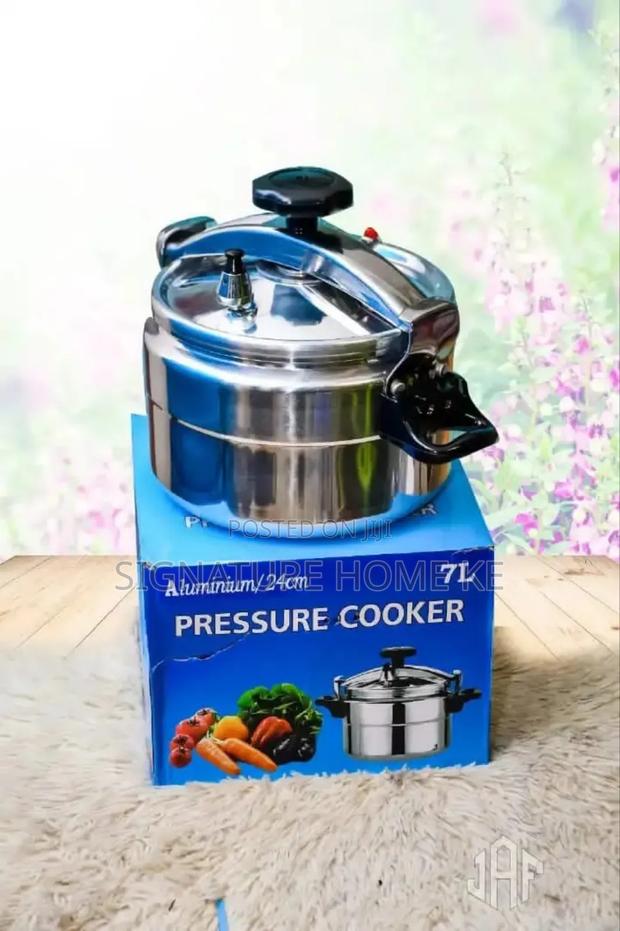 Aluminum Pressure Cooker - main view
