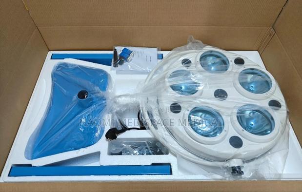 Halogen Shadowless Theatre Light - main view