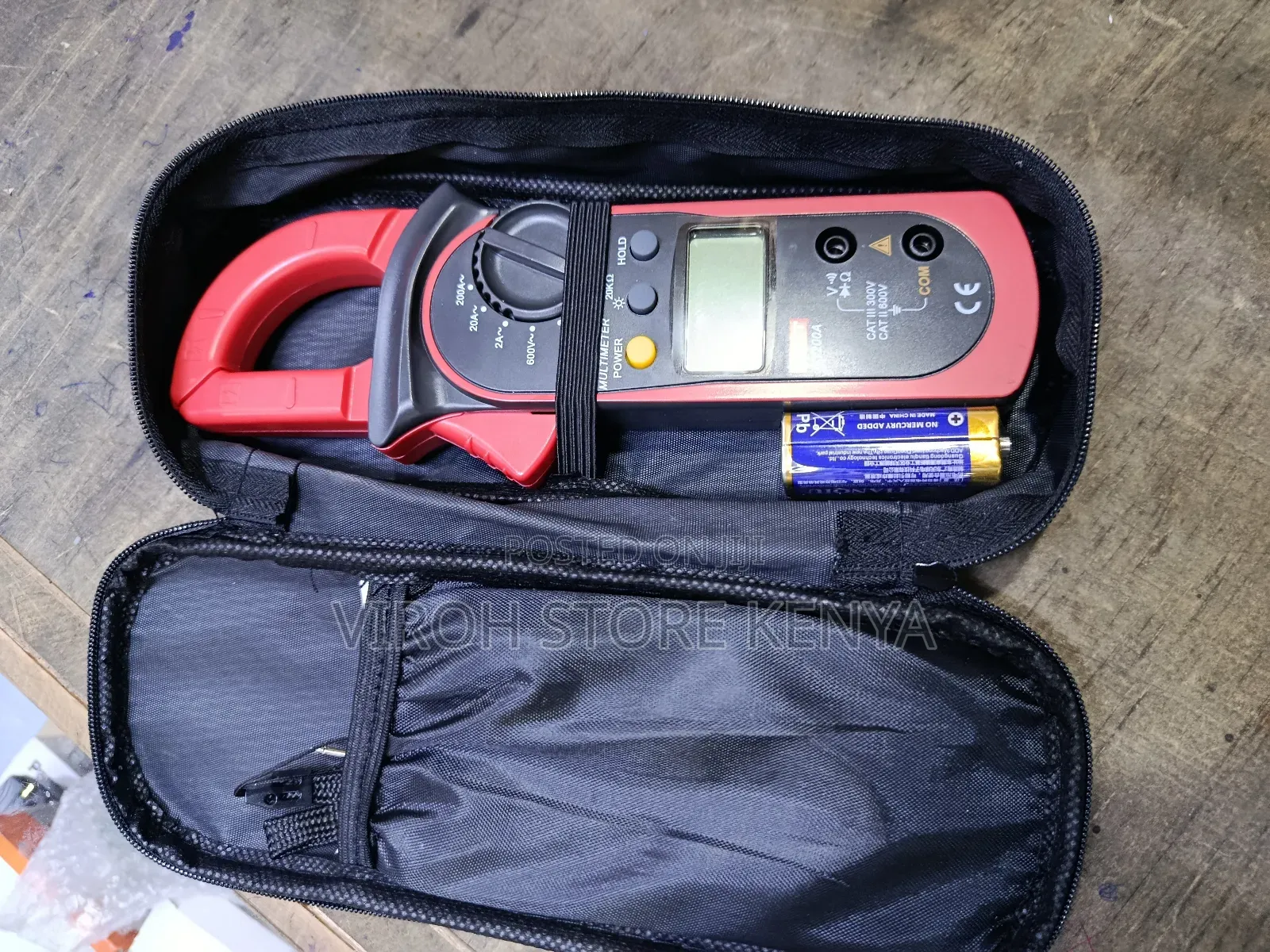 Digital Clamp Meter Uni-t Un200a