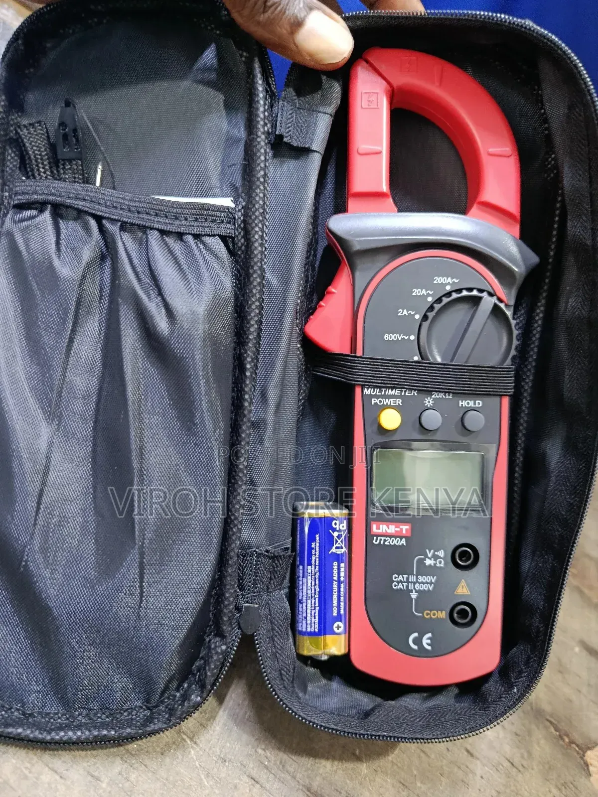 Digital Clamp Meter Uni-t Un200a