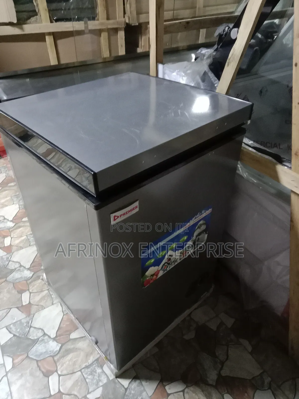 Commercial Deep Freezer – Heavy Duty
Built for Continuous Use,