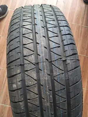 Maxtrek Su _830 215/70r15