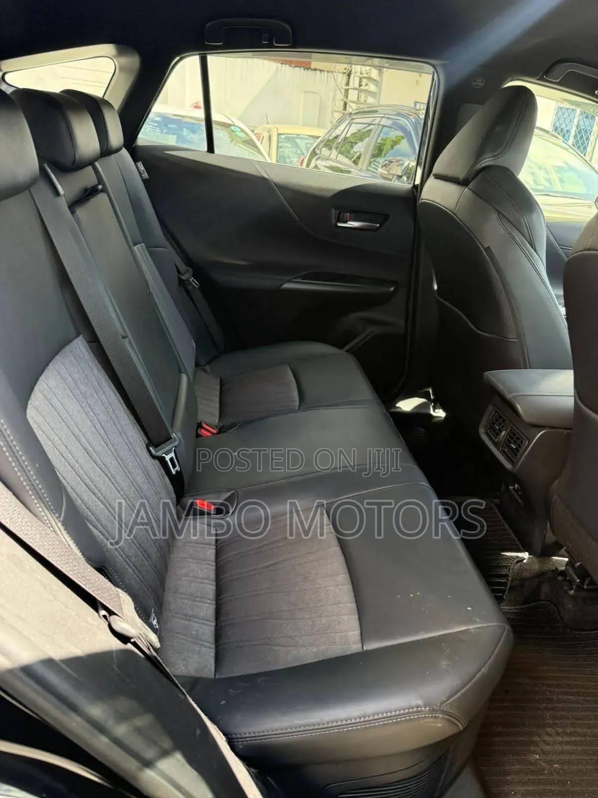 Toyota Harrier 2.5 Hybrid 2021 Black