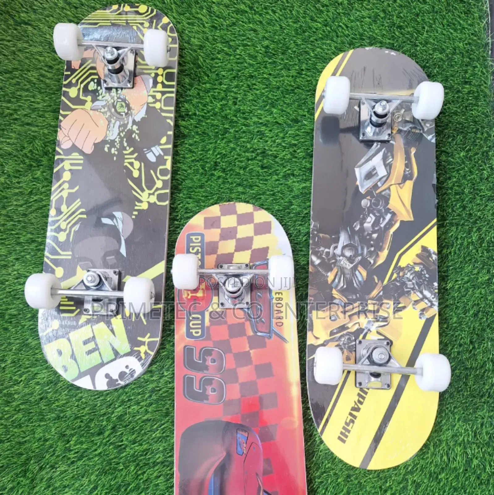 Skateboard With Rubber Wheels
