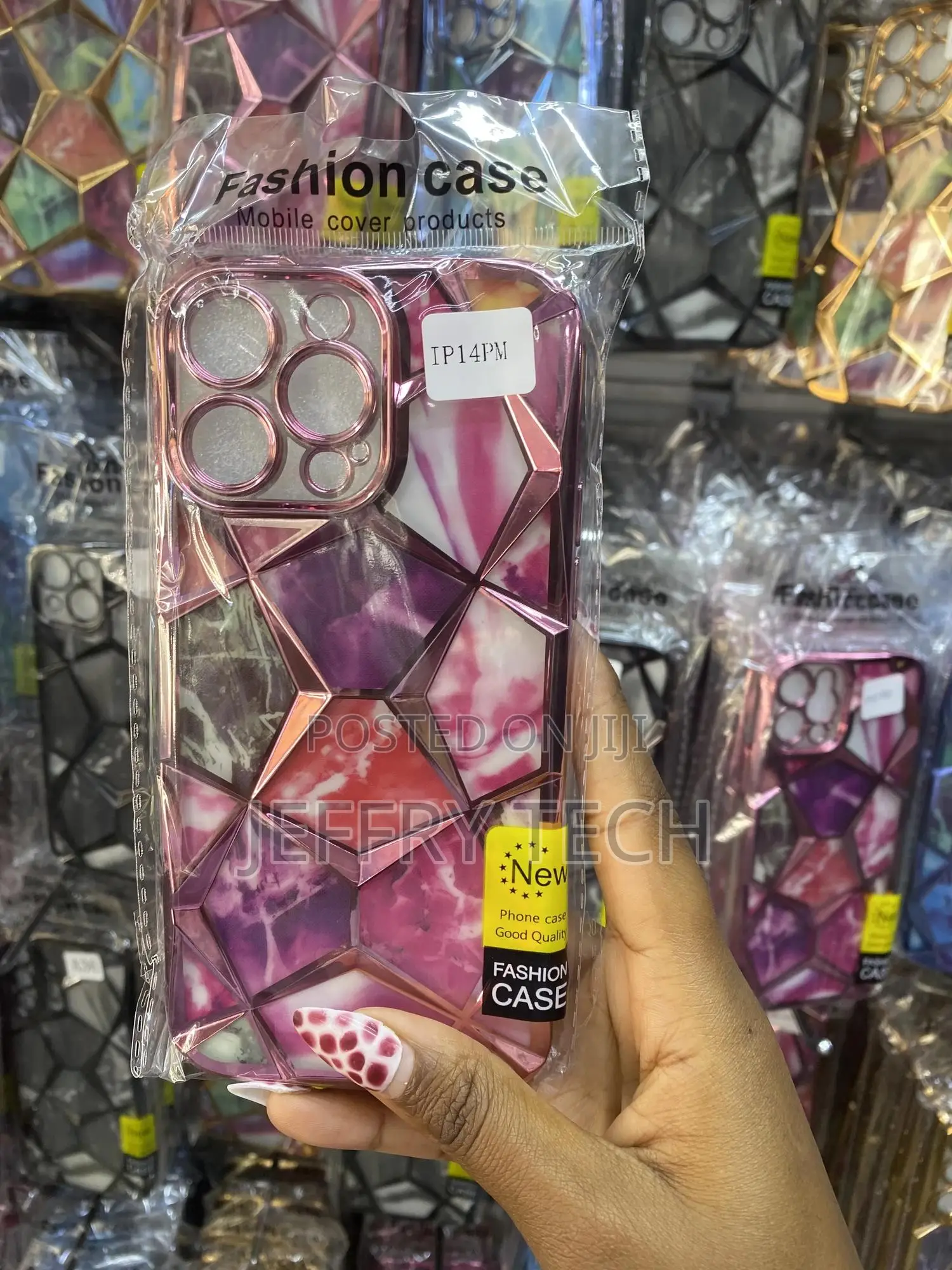 Idosas Geometric Diamond Shape Cover for iPhone 14 Pro Max
