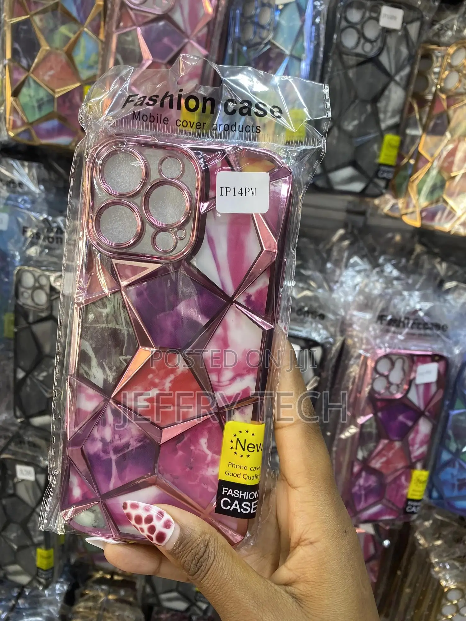Idosas Geometric Diamond Shape Cover for iPhone 14 Pro Max