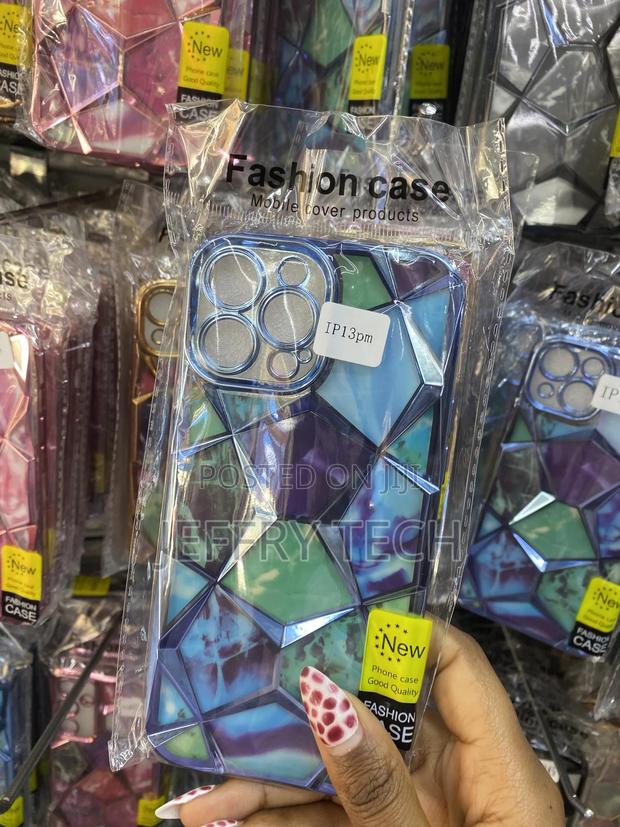 Resou iPhone 13 Pro Max Geometric Shape Diamond Mesh Pattern Case - thumbnail 2