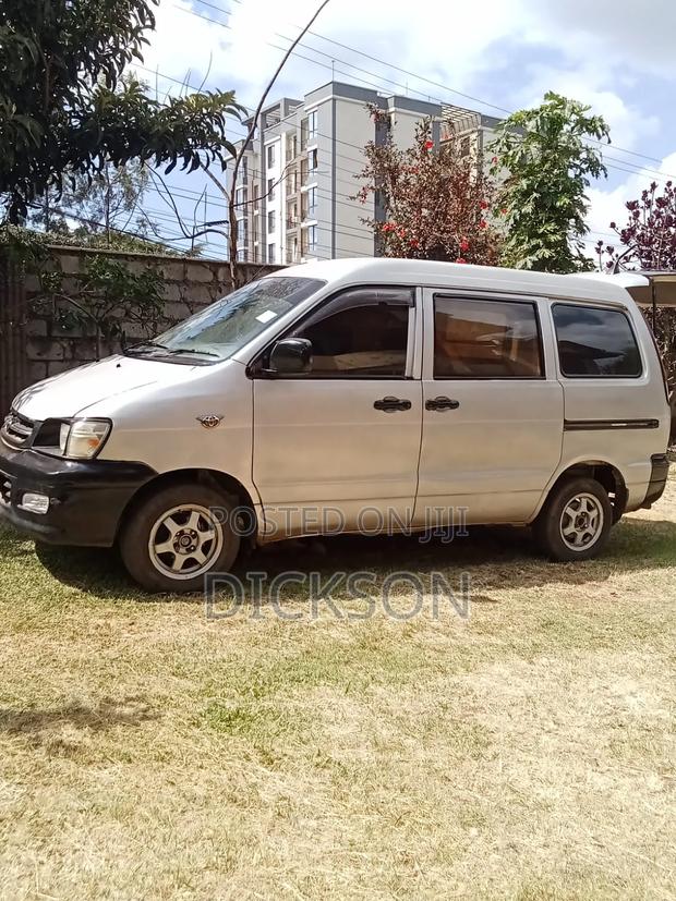 Toyota HiAce 2004 Silver - thumbnail 13