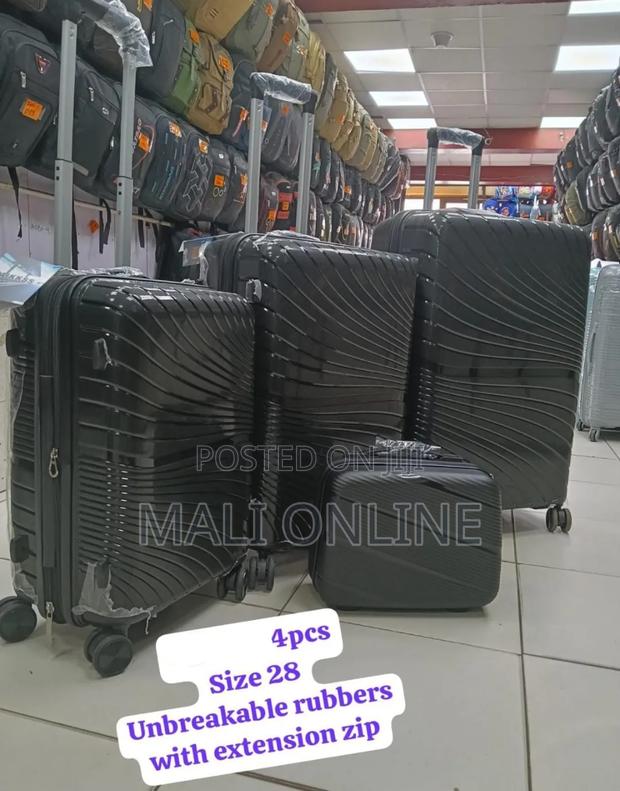4-Piece Unbreakable Hardshell Luggage Set Vanity Case - thumbnail 2