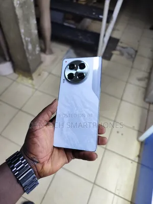 Tecno Camon 30 256 GB Gray