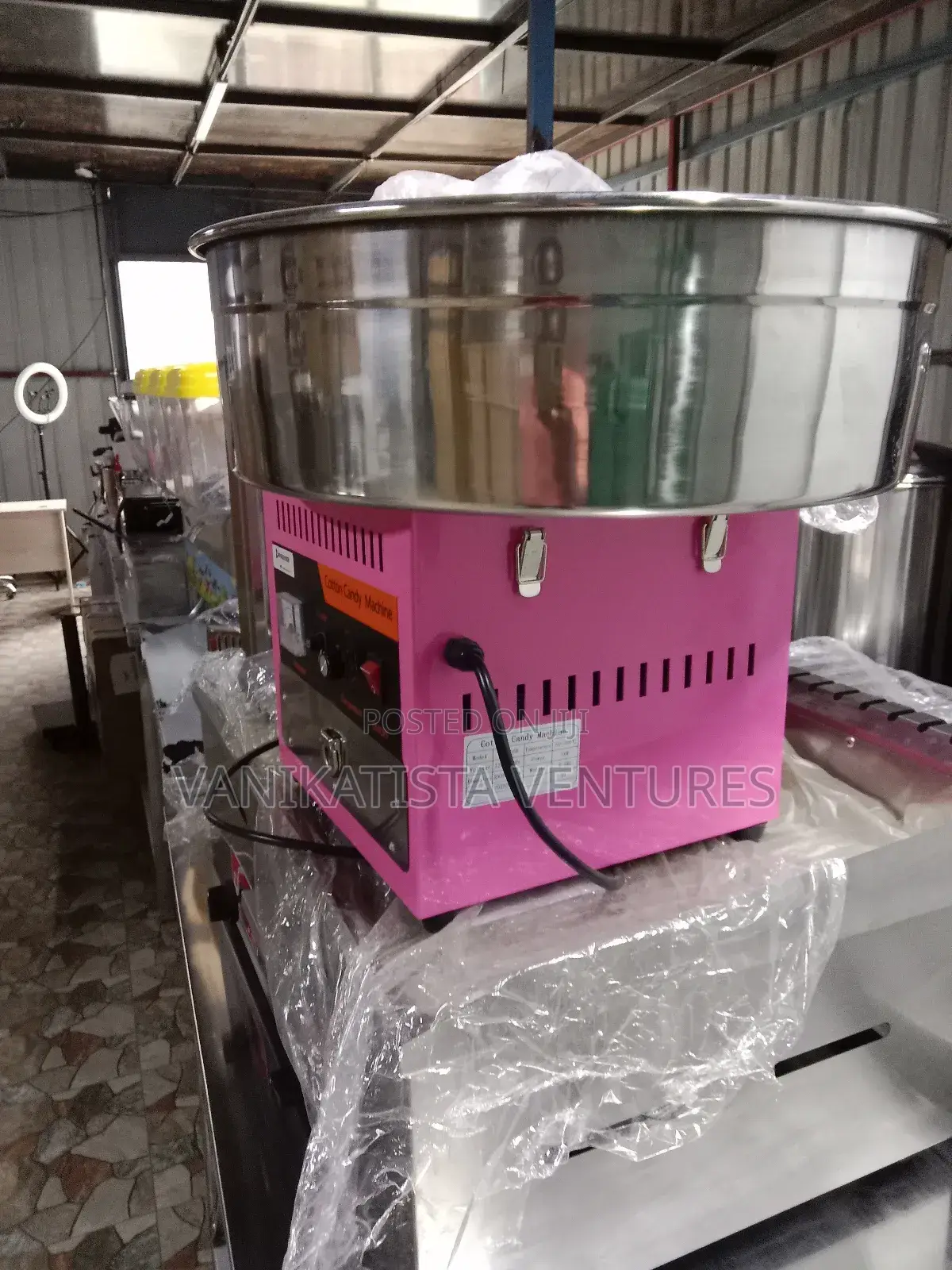 Tabletop Cotton Candy Machine .