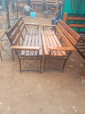 Wooden Seating Bench – Indoor Outdoor