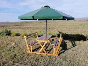 Outdoor Parasol Umbrella With Seating Benches for Relaxing