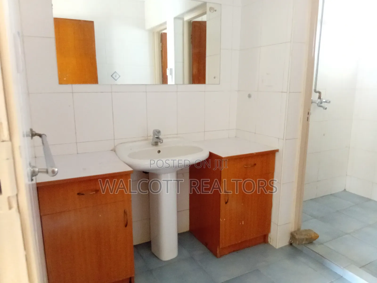 4bdrm Apartment in Kilimani for rent