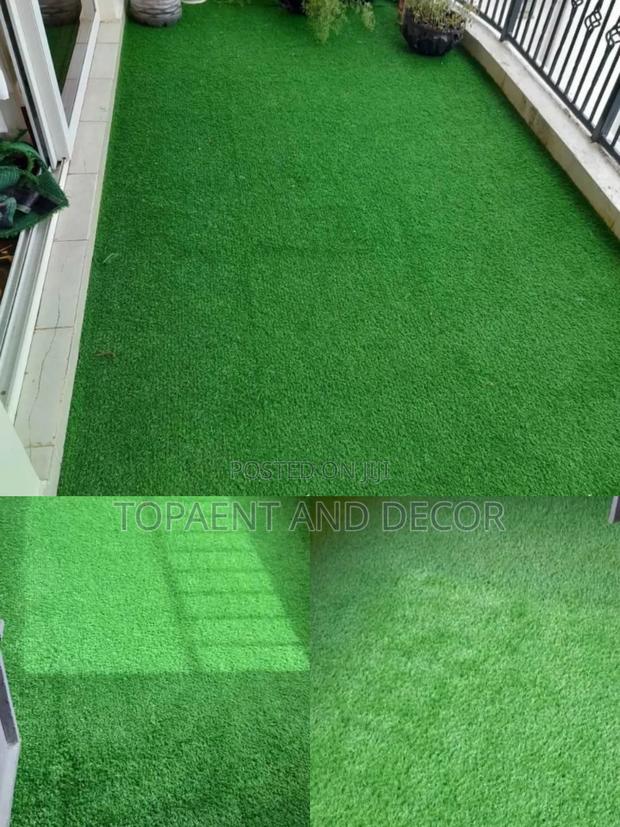 Thick Artificial Grass Carpet for Yard and Compound - main view